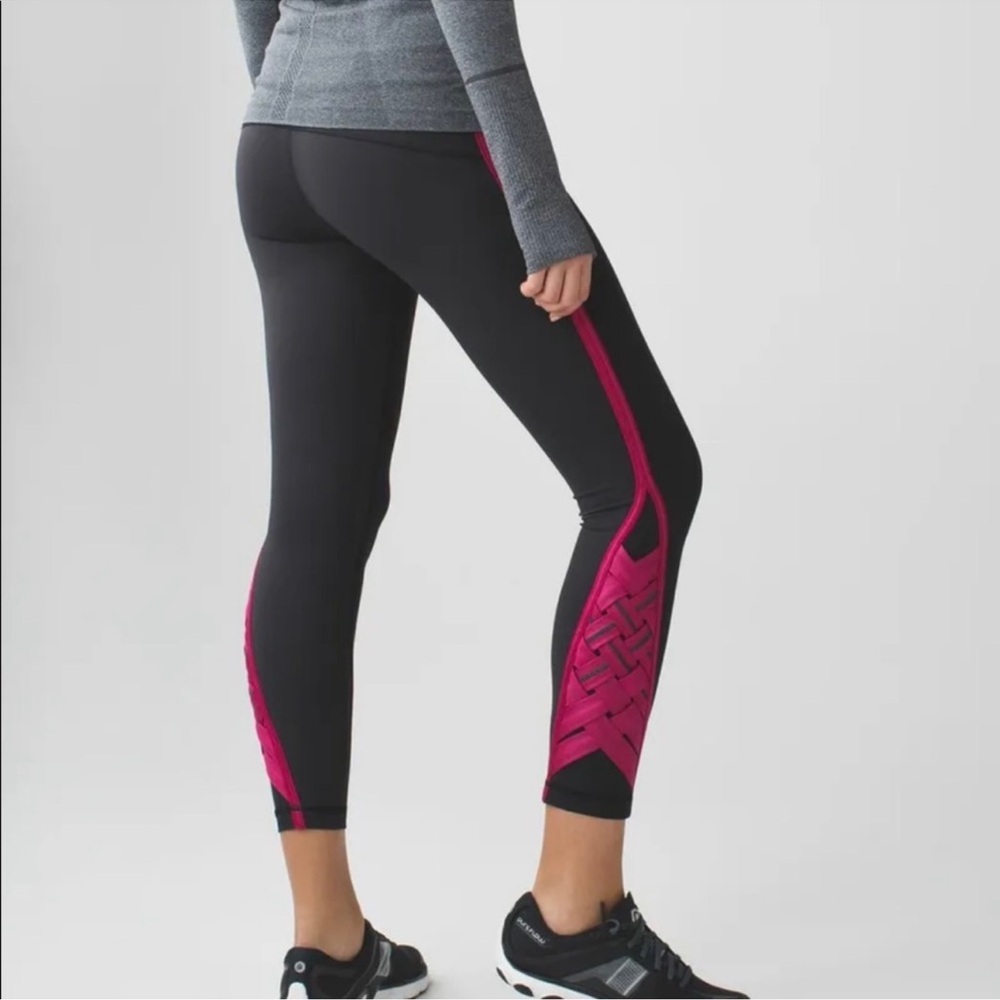 LULULEMON Pace Tight Weave Reflective leggings sz 2